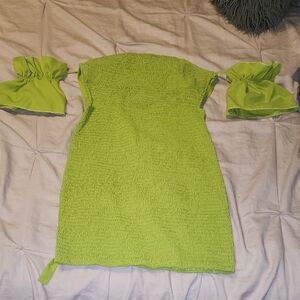 Vibrant Green Strapless Dress with Sleeves